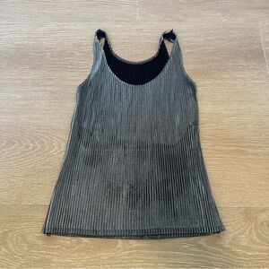 5 for $25 vintage Helium Sleeveless Silver Metallic Pleated Tank Top